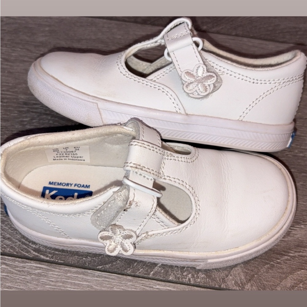 Keds Toddler Girls Size 8 Shoes Daphne T-Strap Slip On White Floral Accent